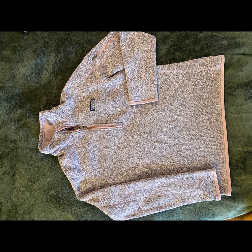 Patagonia fleece quarter zip purple, size L